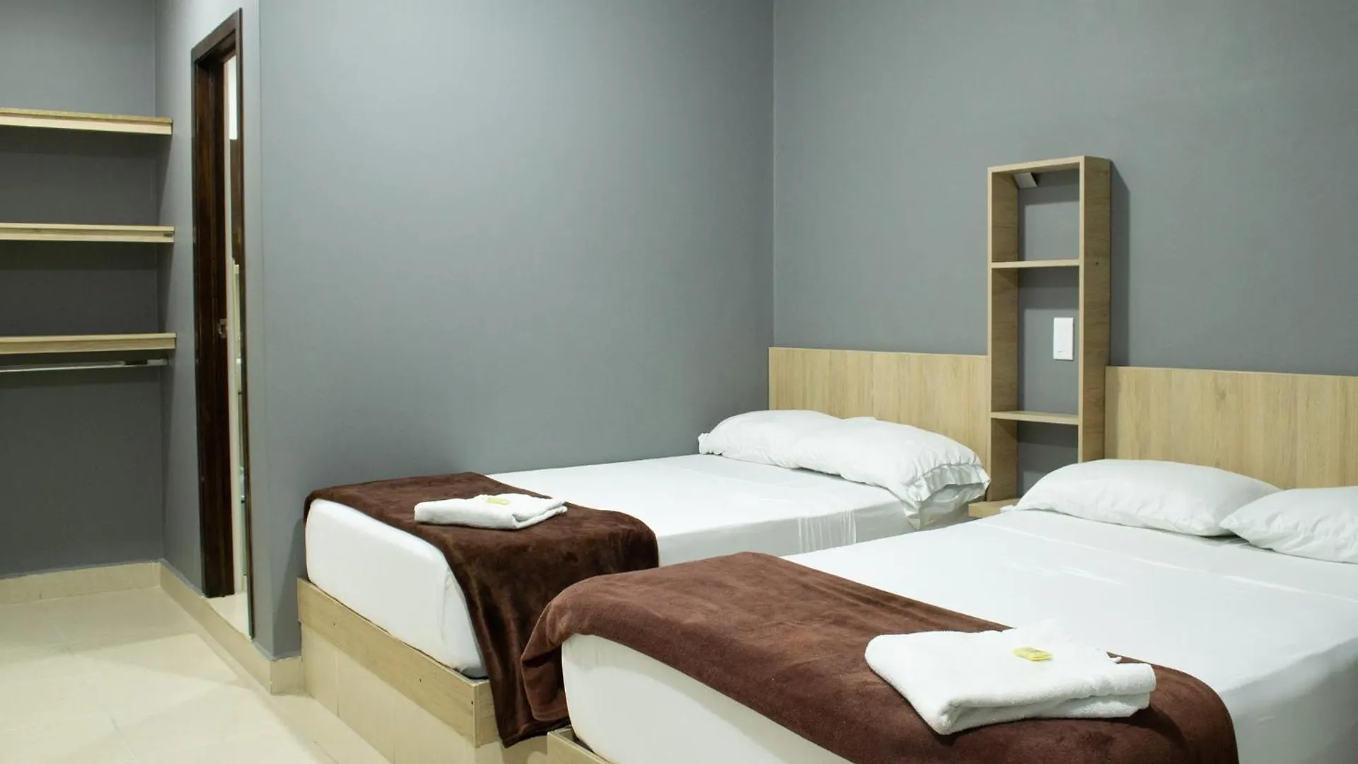 Hotel Ruisenor Itagui